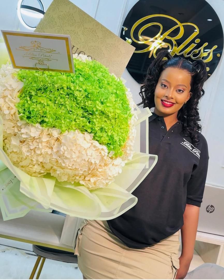 Bliss Petals Prestige Bouquet